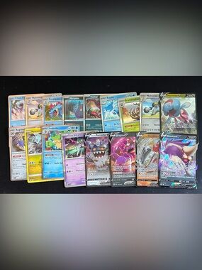 Holo Rare and 5V  Pokémon Card Lot (Lot 7) NM